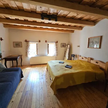 Fuestoes Goemoerszolos * Pusztavacs