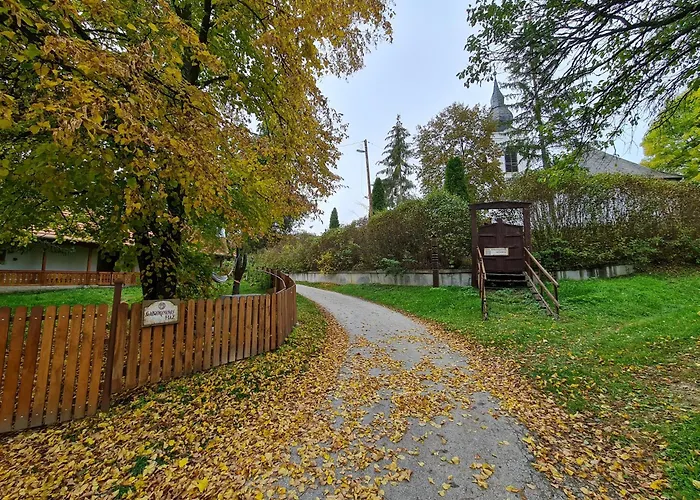 Fuestoes Goemoerszolos * Pusztavacs