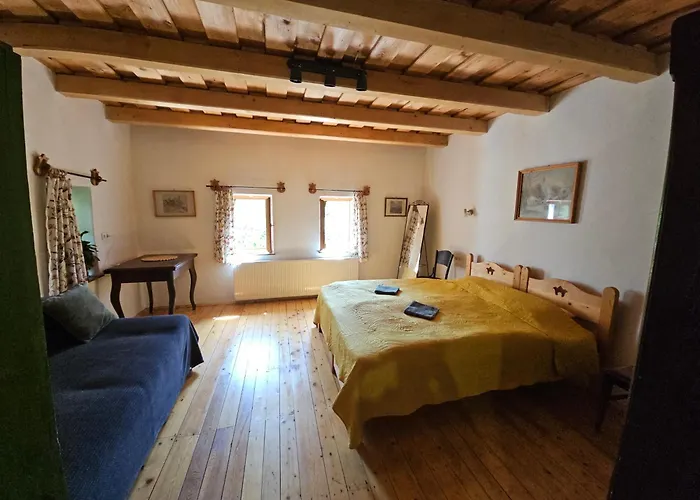 Fuestoes Goemoerszolos * Pusztavacs